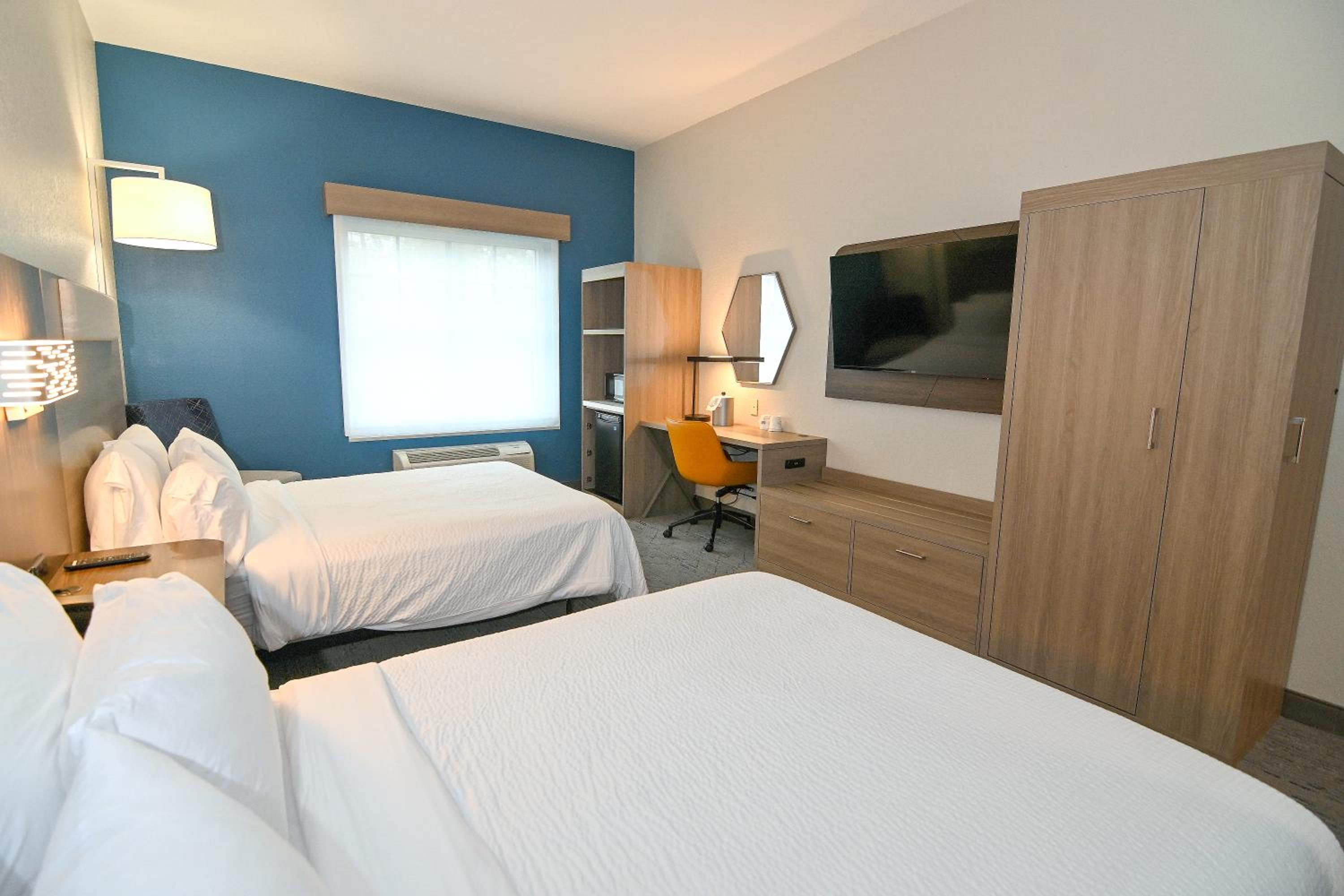 palm coast hotel and suites