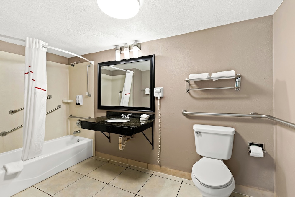 red roof inn and suites duncan