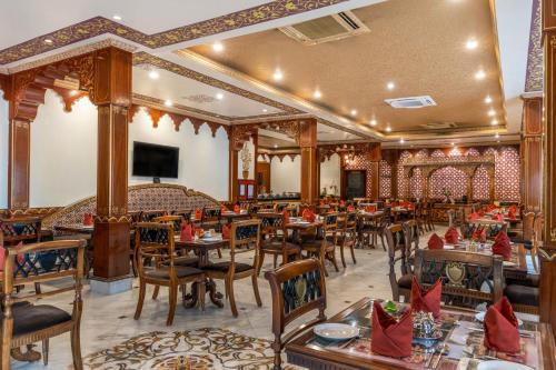 chokhi dhani resort jaipur
