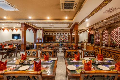 chokhi dhani resort jaipur