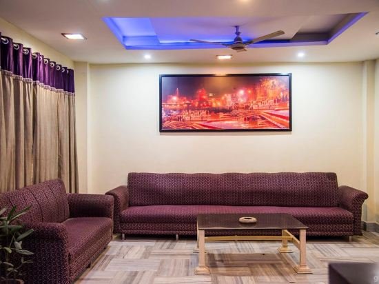 kiran palace varanasi