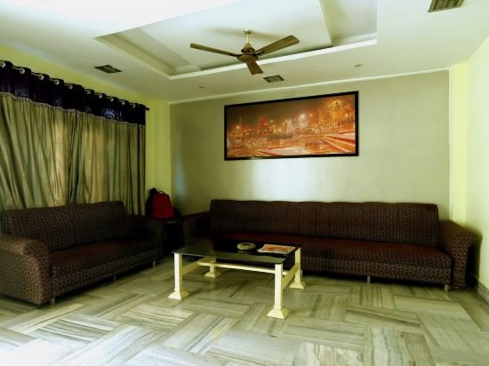 kiran palace varanasi