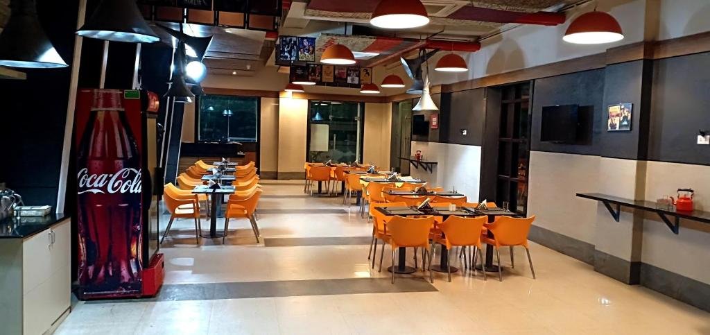 Hotel Polo Max Allahabad,Prayagraj>>Allahabad,3 star