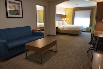 holiday inn express and suites elkhart by ihg