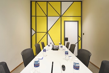 holiday inn express singapore serangoon by ihg