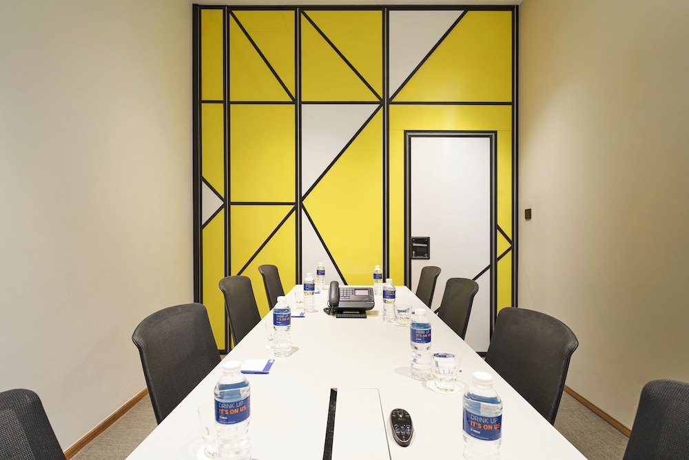 holiday inn express singapore serangoon by ihg