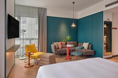 caption by hyatt zhongshan park shanghai