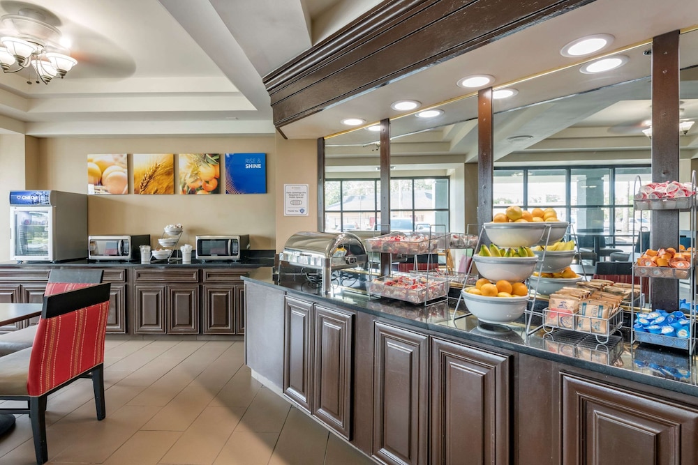 comfort suites baymeadows near butler blvd