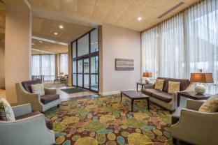 holiday inn new orleans west bank tower an ihg hotel