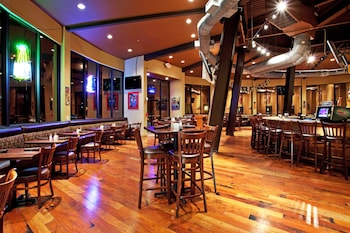 holiday inn new orleans west bank tower an ihg hotel