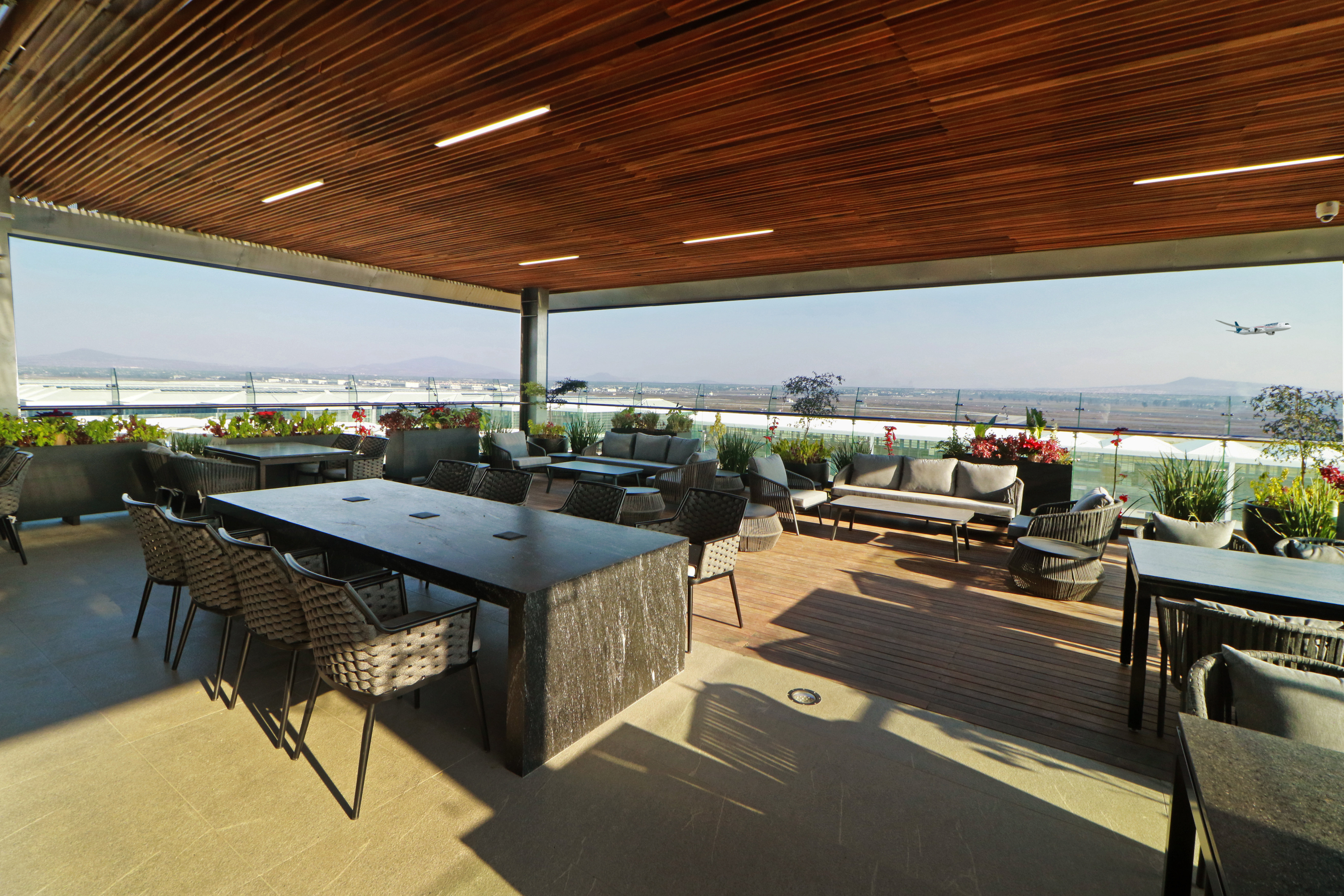 holiday inn hotel and suites mexico felipe angeles airport