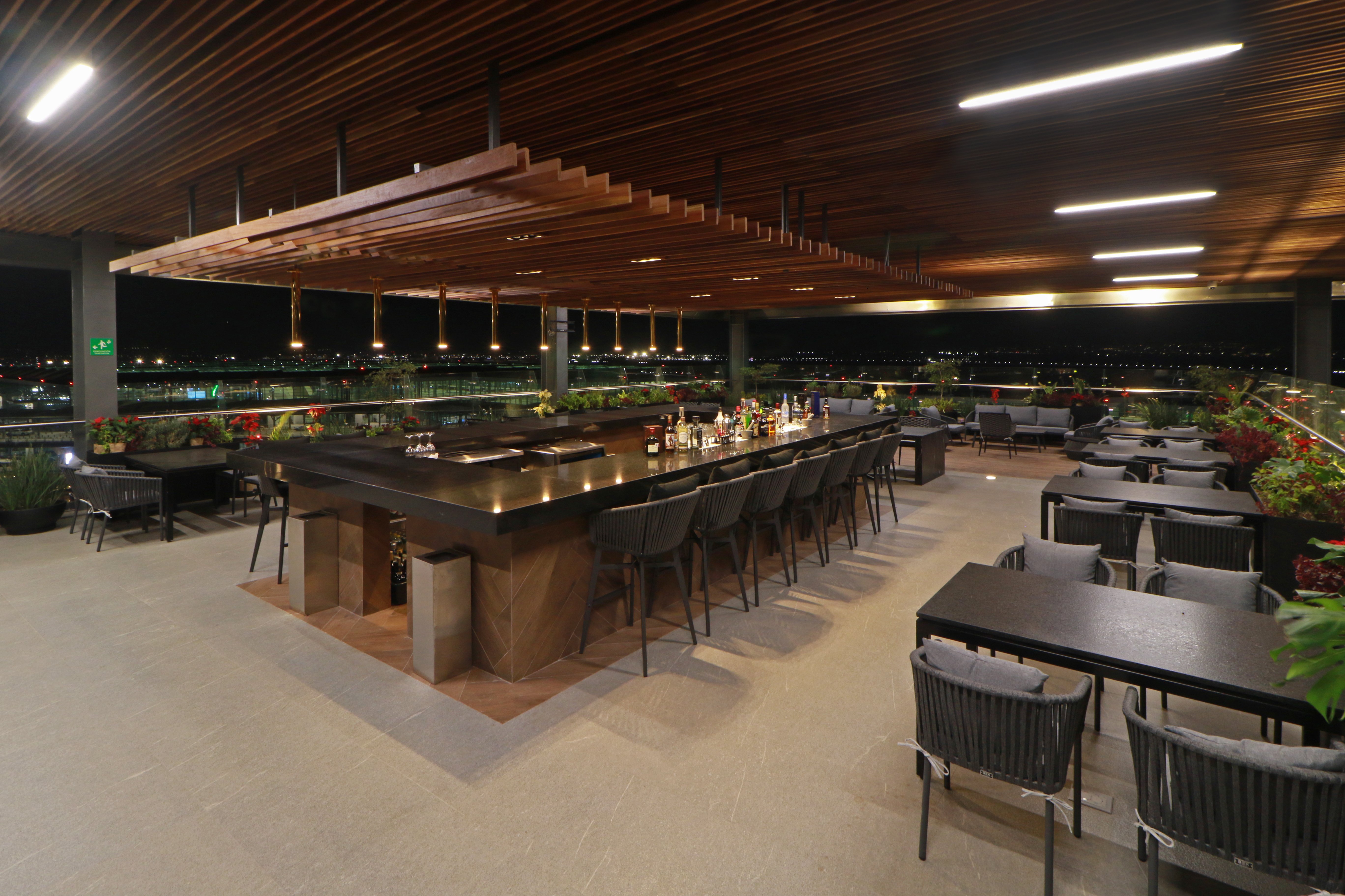 holiday inn hotel and suites mexico felipe angeles airport
