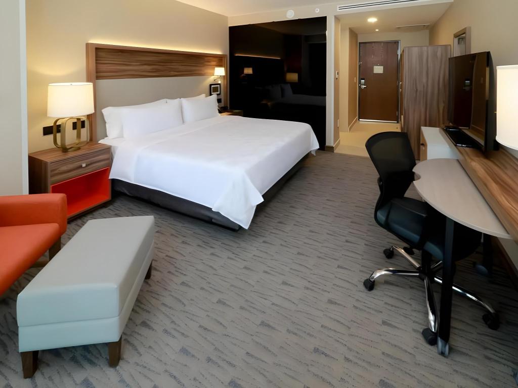 holiday inn hotel and suites mexico felipe angeles airport
