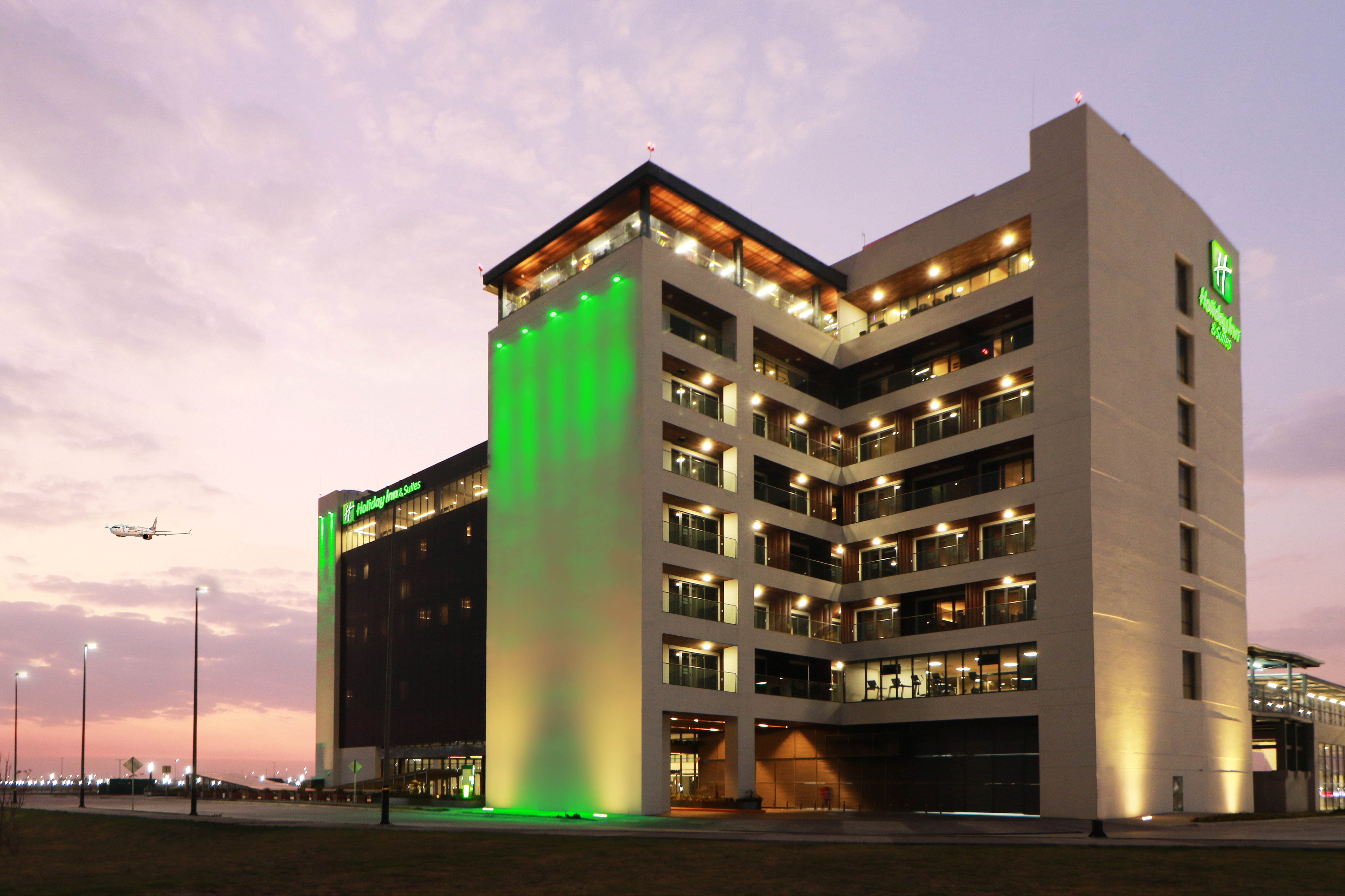 holiday inn hotel and suites mexico felipe angeles airport