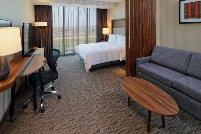 holiday inn hotel and suites mexico felipe angeles airport
