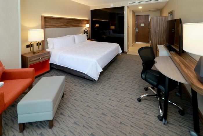 holiday inn hotel and suites mexico felipe angeles airport
