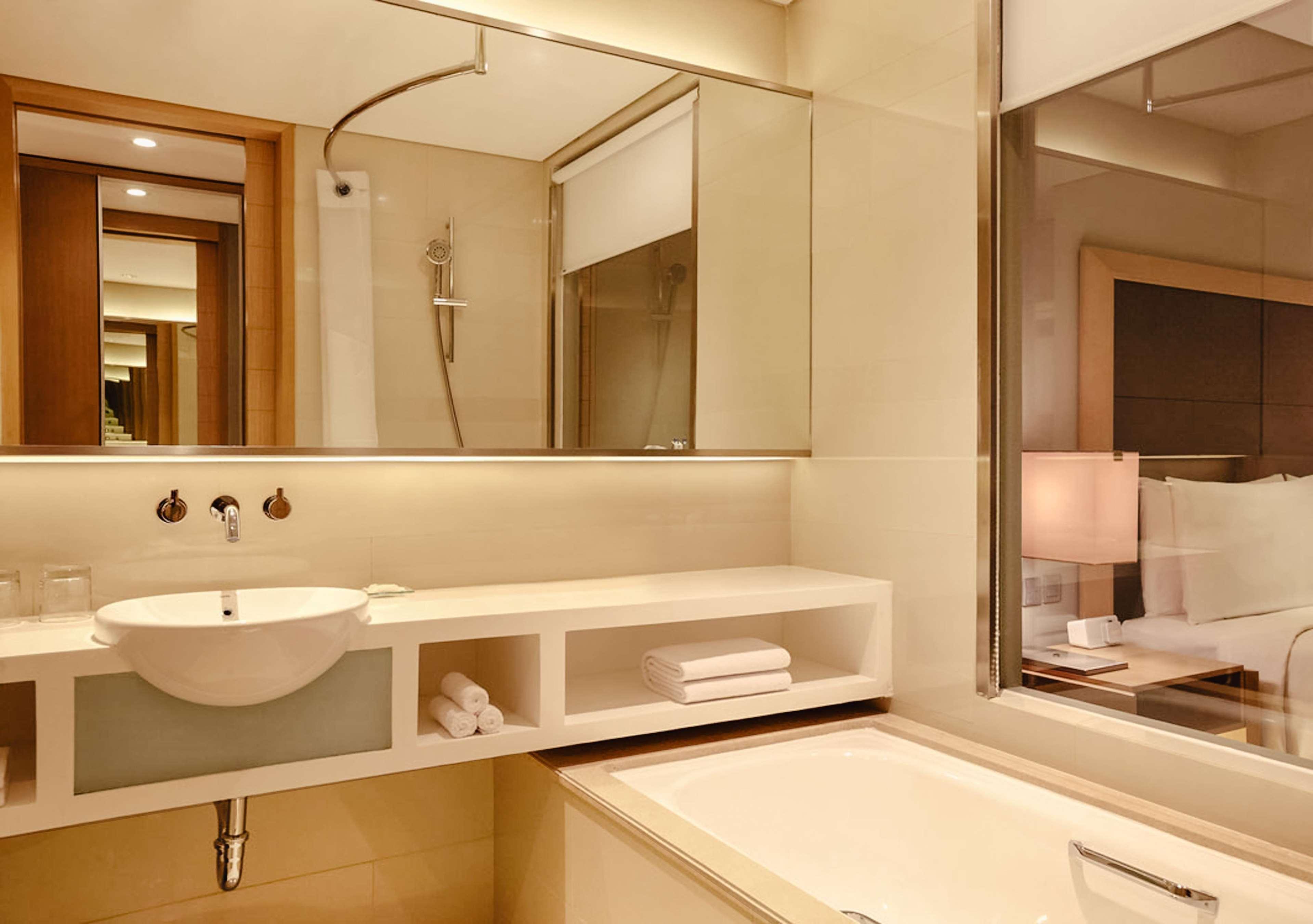 doubletree by hilton jakarta kemayoran