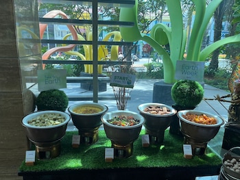doubletree by hilton jakarta kemayoran