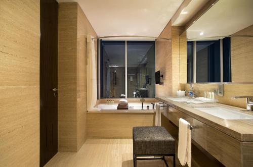 doubletree by hilton jakarta kemayoran