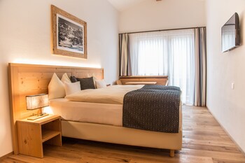 top hotel sarain active mountain resort