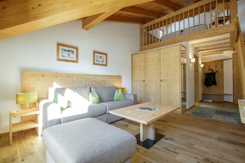 top hotel sarain active mountain resort