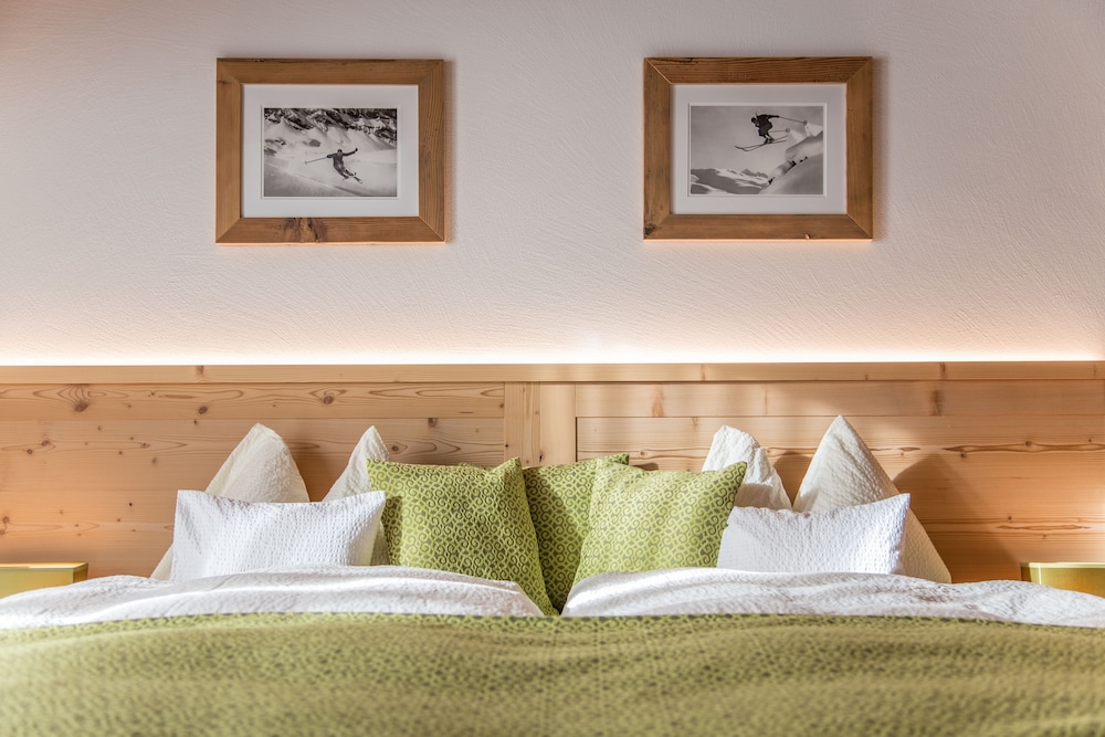 top hotel sarain active mountain resort