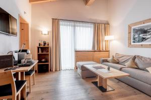 top hotel sarain active mountain resort