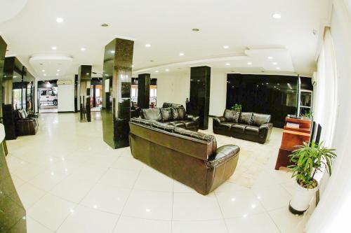 acropolis marina hotel