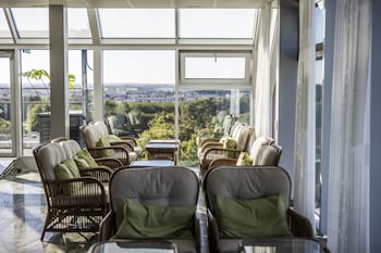 first hotel planetstaden