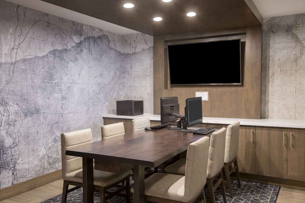 hyatt place keystone