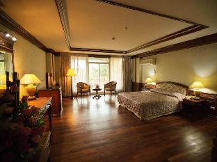 angkham hotel
