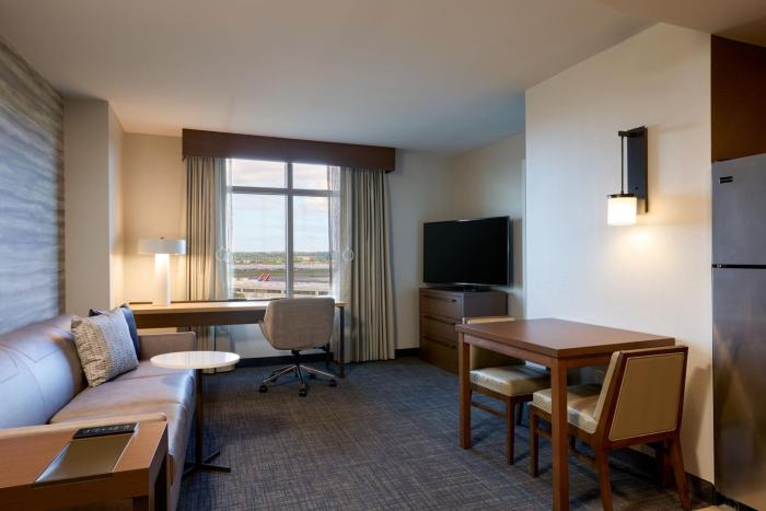 residence inn arlington capital view