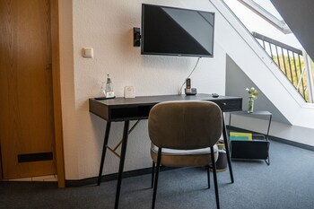 hotel and restaurant am alten rhin