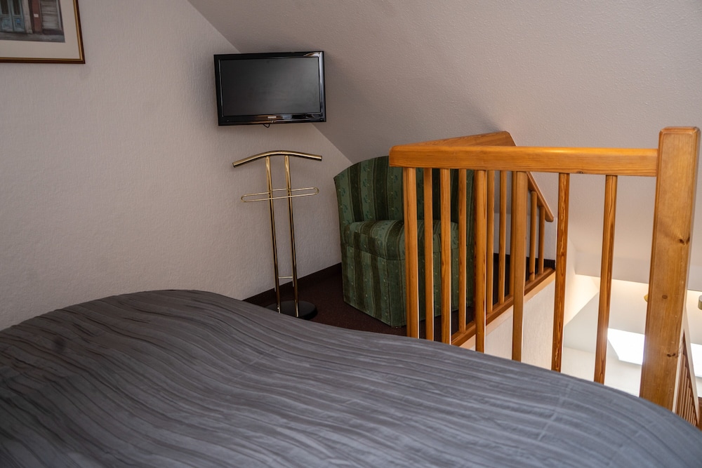 hotel and restaurant am alten rhin