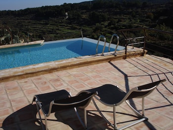 rusticae bajo el cejo guest house