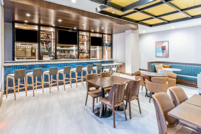 hilton garden inn albuquerque uptown