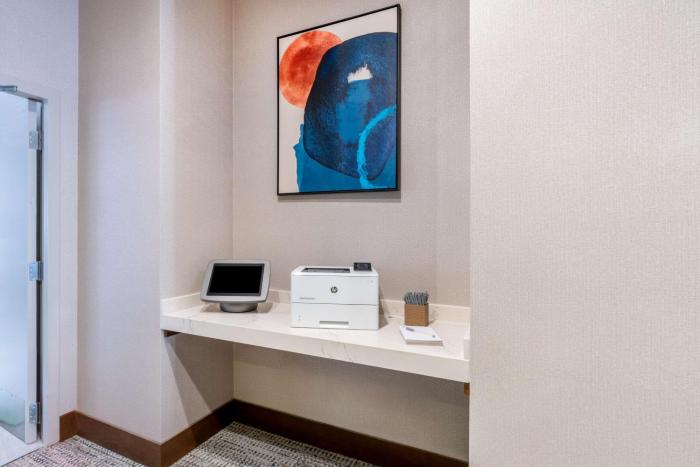 hilton garden inn albuquerque uptown