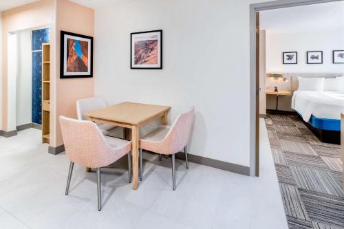hilton garden inn albuquerque uptown