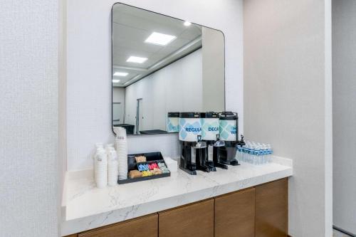 hilton garden inn albuquerque uptown