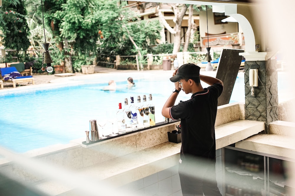 amed cafe and hotel kebun wayan