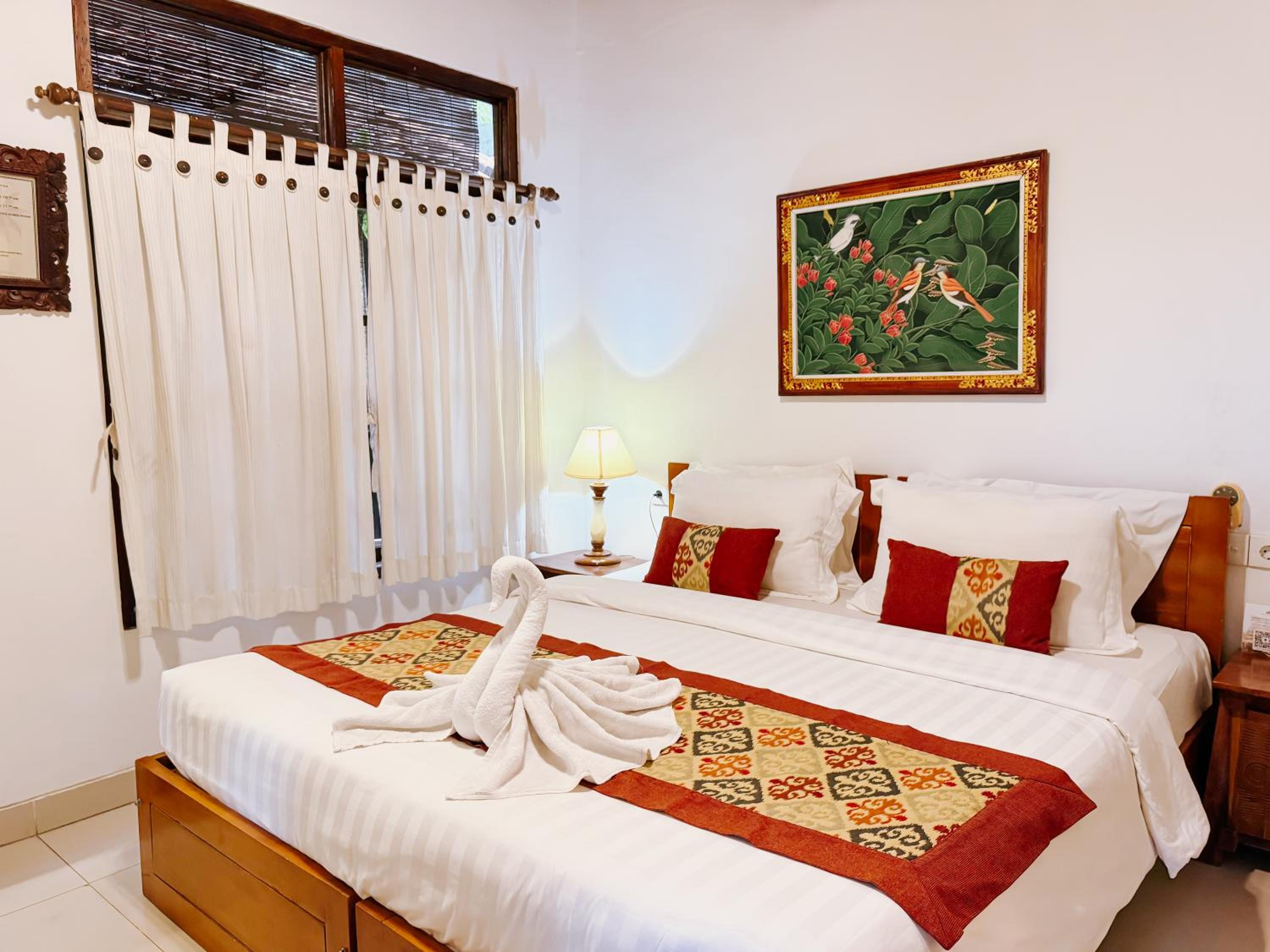 amed cafe and hotel kebun wayan