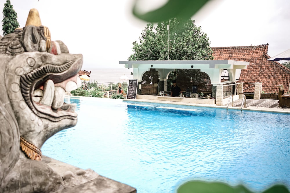 amed cafe and hotel kebun wayan