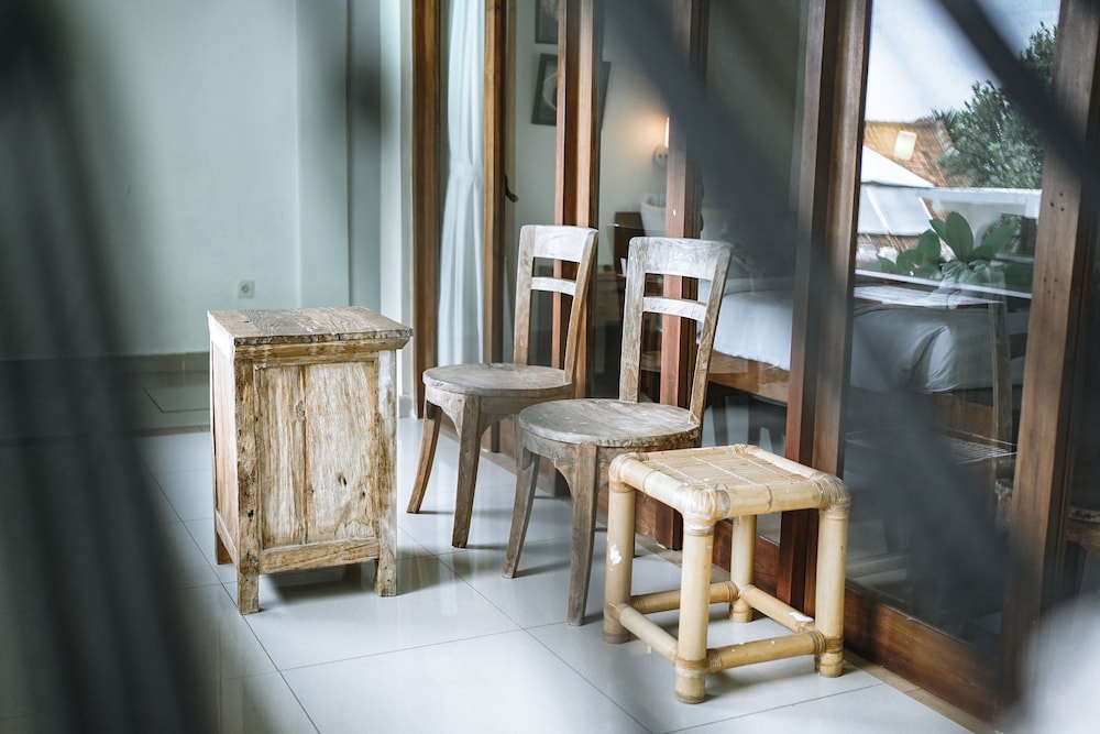 amed cafe and hotel kebun wayan