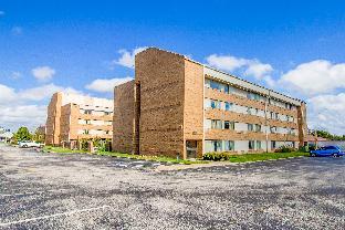 tulsa square hotel central i 44 by oyo