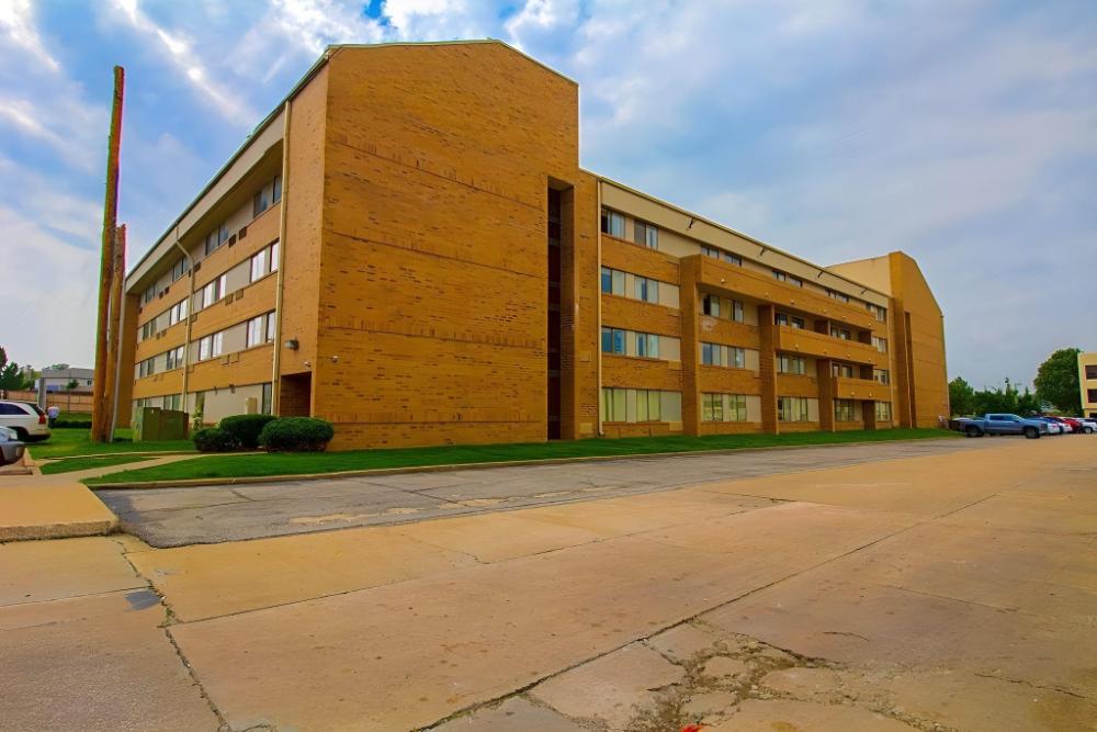 tulsa square hotel central i 44 by oyo