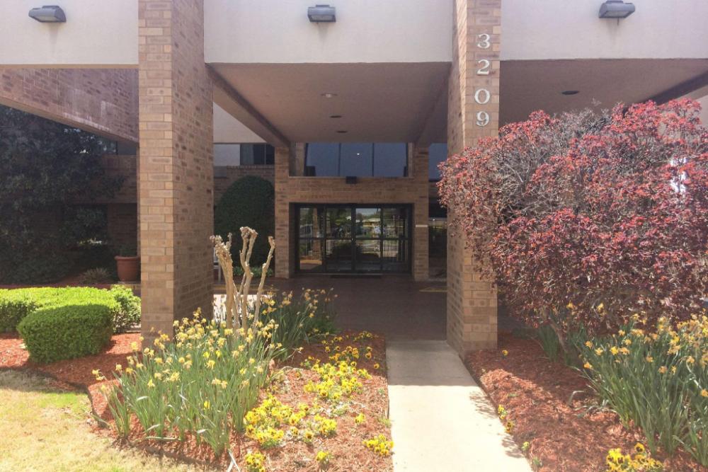 tulsa square hotel central i 44 by oyo