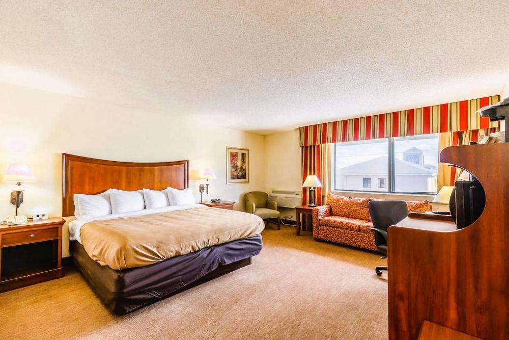 tulsa square hotel central i 44 by oyo