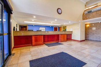 tulsa square hotel central i 44 by oyo