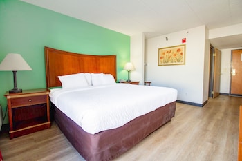 tulsa square hotel central i 44 by oyo