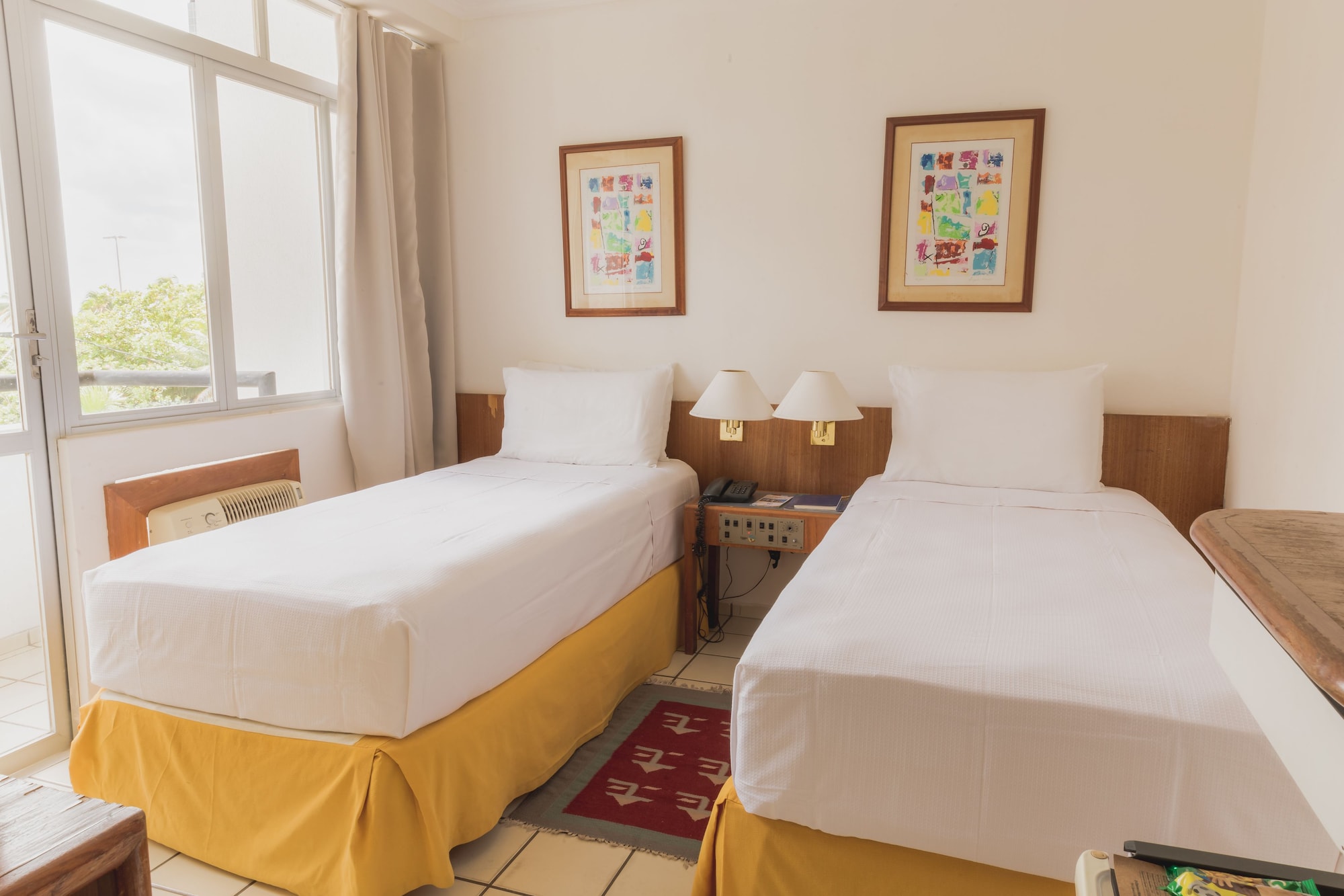 xenius hotel